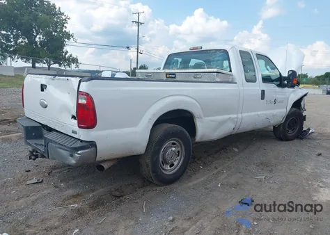2011 Ford F-250 Xl z USA, uszkodzony, nr VIN 1FT7X2A66BEC37414